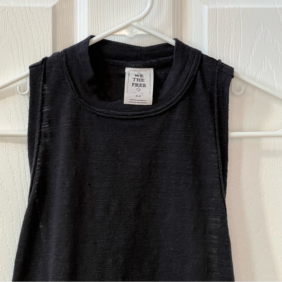 ⭐️ We The Free Black Burnout Sleeveless Tank Scoop Racer Back MEDIUM - Picture 2 of 9